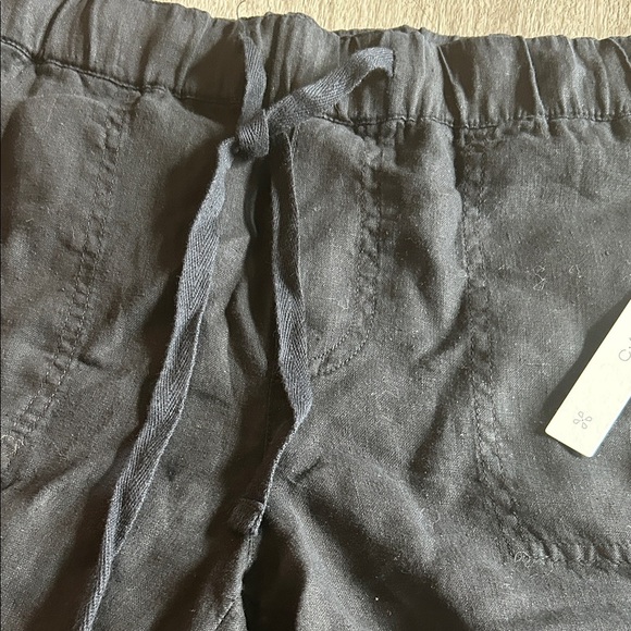 Caslon Women's Charcoal Cargo Shorts - Picture 4 of 10